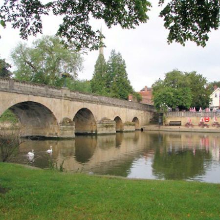 D&E Homestay Wallingford Bagian luar foto